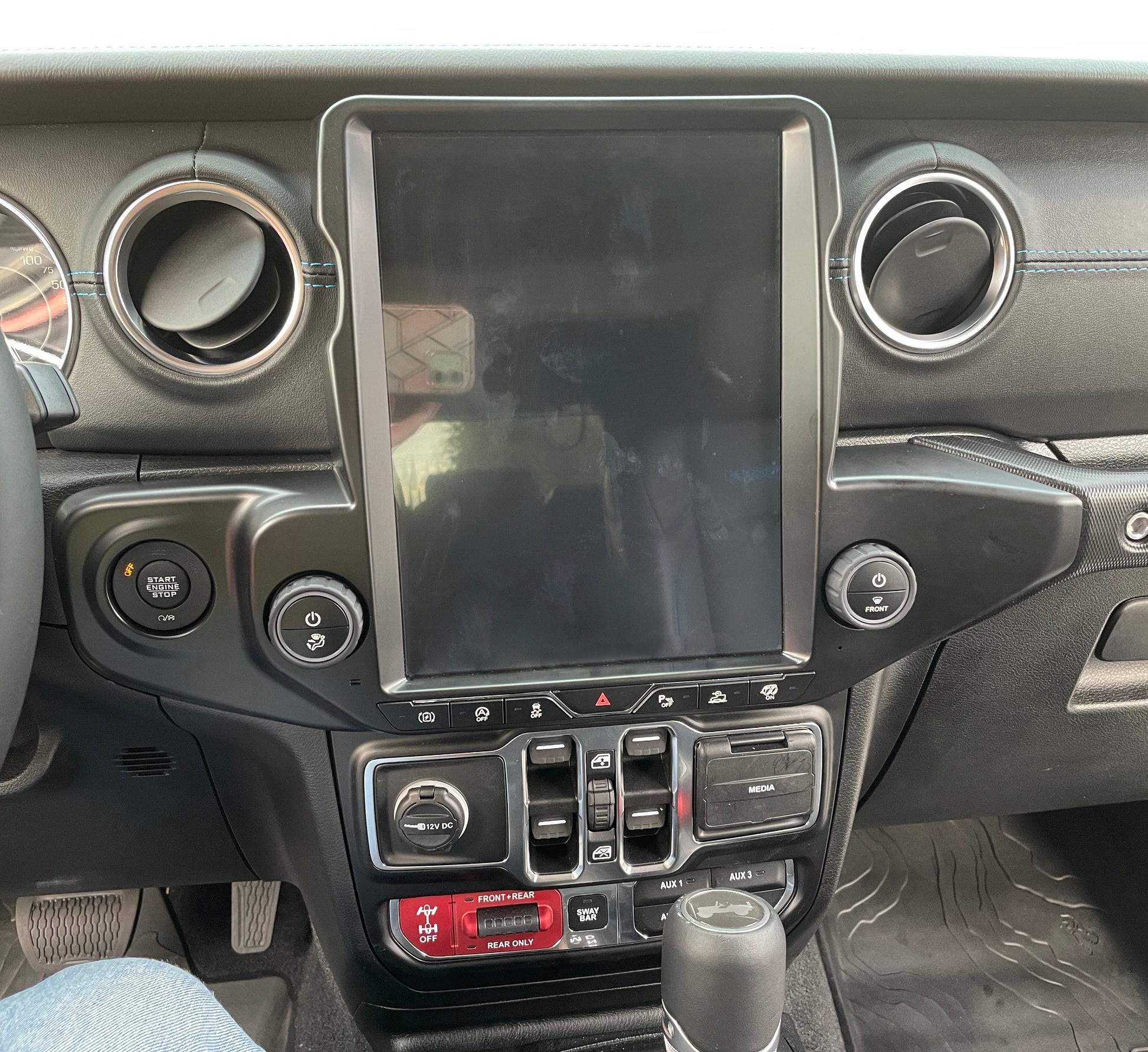 [ Hot-sale ] 12.1” Android 13 Vertical Screen Navigation Radio for Jeep Gladiator 2020 - 2023 ebay amazon alibaba aliexpress rhino radios car toys CarPlayNav infotaiment crutchfield best buy walmart stinger carplaymart mergescreen 4x4 shop canada Idoing ddp motorsports ridies AWESAFE american trucks americantrucks temu SquareWheels Automotive SquareWheelsauto